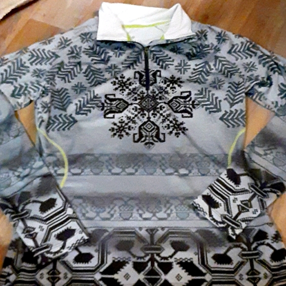 Athleta active top,  small - Picture 1 of 3